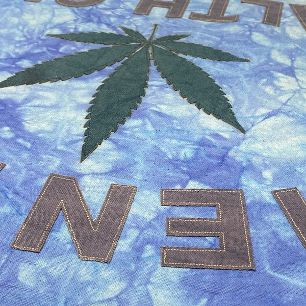 GRASS FLAG TIE-DYE INDIGO